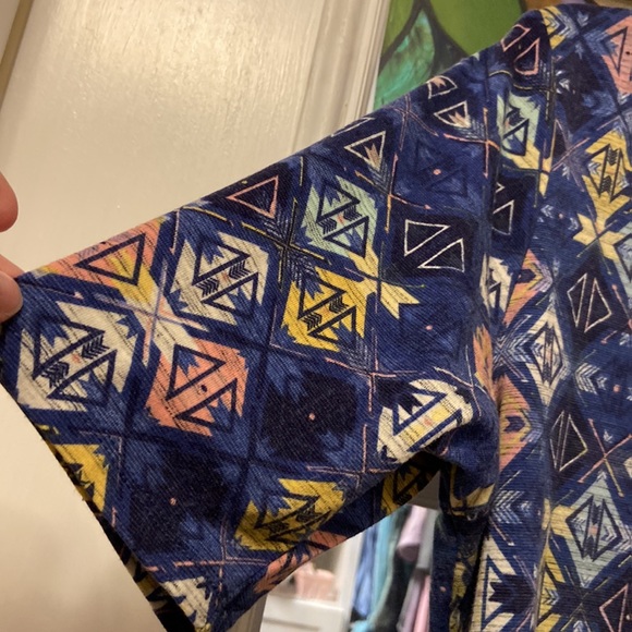 Used gigi from lularoe - Picture 4 of 6